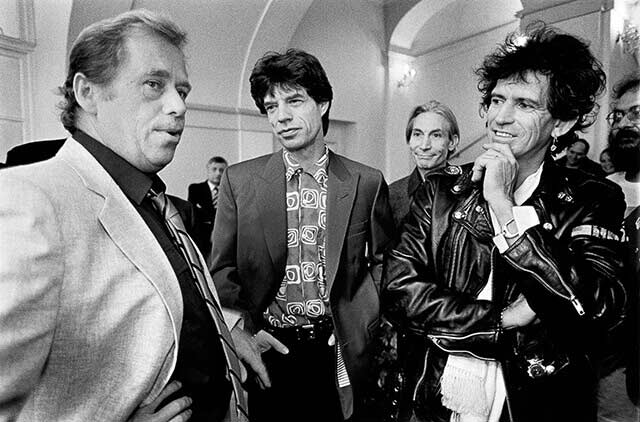 Praha, 18. srpen 1990 - Pražský hrad - V. Havel přijal členy skupiny The Rolling Stones v den jejich legendárního vystoupení na Strahovském stadionu, prvním koncertu světových hvězd v postkomunistickém Československu
